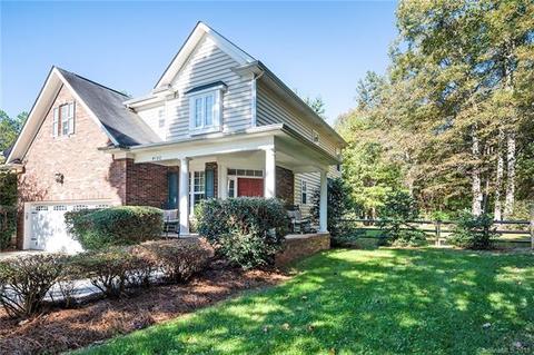 4100 Spring St, Matthews, NC 28105 photo 2