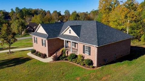 75 Linkside Ln, Hickory, NC 28601 photo 4