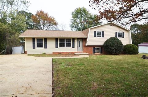 1138 Pecan St, Conover, NC 28613 photo 1