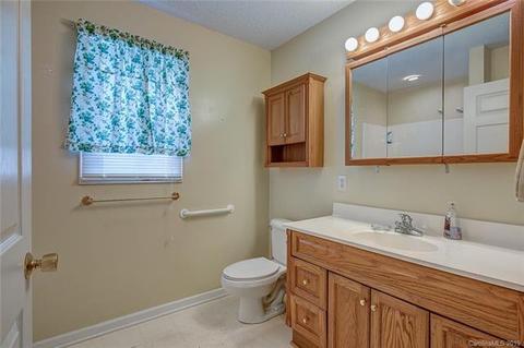 2006 Pineview Dr, Shelby, NC 28150 photo 14