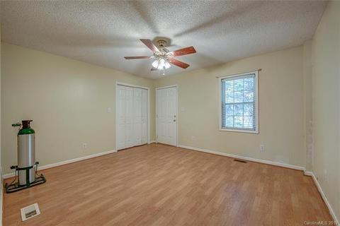 2006 Pineview Dr, Shelby, NC 28150 photo 16