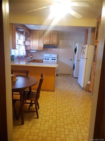 217 Evans St, Morganton, NC 28655 photo 4