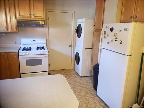 217 Evans St, Morganton, NC 28655 photo 5