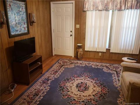 217 Evans St, Morganton, NC 28655 photo 3