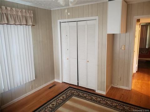 217 Evans St, Morganton, NC 28655 photo 7