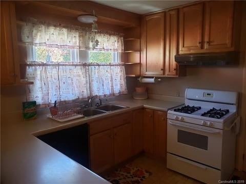 217 Evans St, Morganton, NC 28655 photo 6