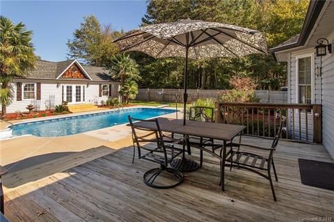 7612 Old Post Rd, Denver, NC 28037 photo 4