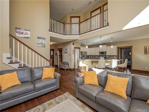 40 Ledgestone Dr, Fairview, NC 28730 photo 4