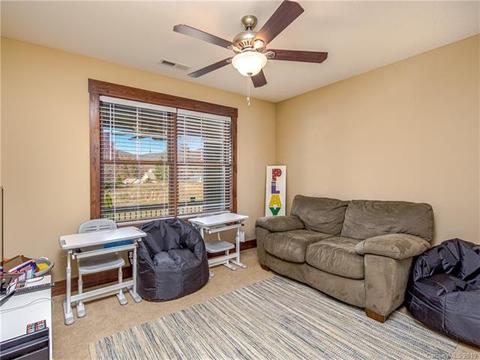 40 Ledgestone Dr, Fairview, NC 28730 photo 21
