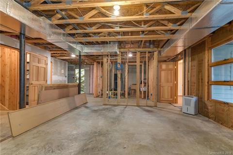 268 S Crescent Dr, Saluda, NC 28773 photo 40