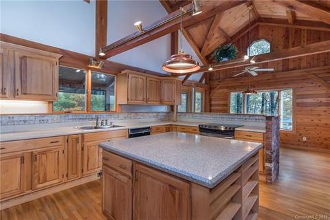268 S Crescent Dr, Saluda, NC 28773 photo 12