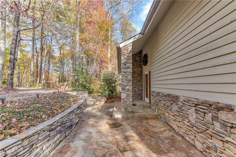 268 S Crescent Dr, Saluda, NC 28773 photo 6