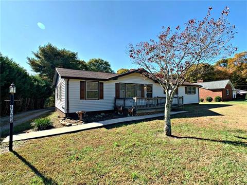 4033 Section House Rd, Hickory, NC 28601 photo 1