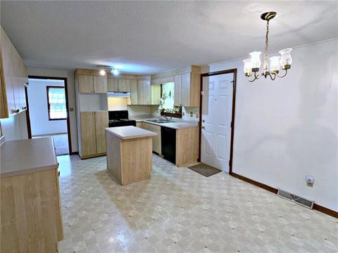 4033 Section House Rd, Hickory, NC 28601 photo 4