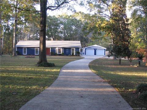 409 Autumn Dr, Monroe, NC 28112 photo 2