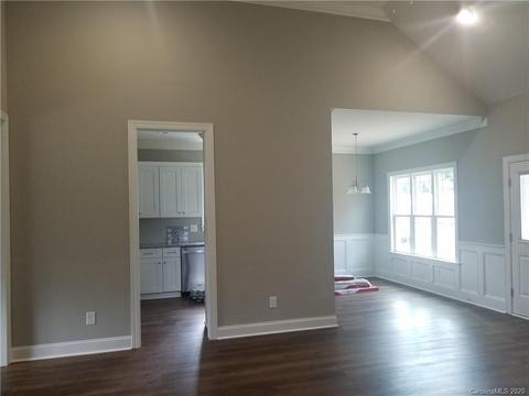 124 Brooks Dr, Stanley, NC 28164 photo 6