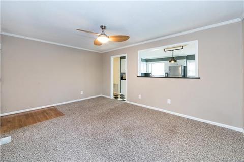 216 E Poplar St, Stanley, NC 28164 photo 4