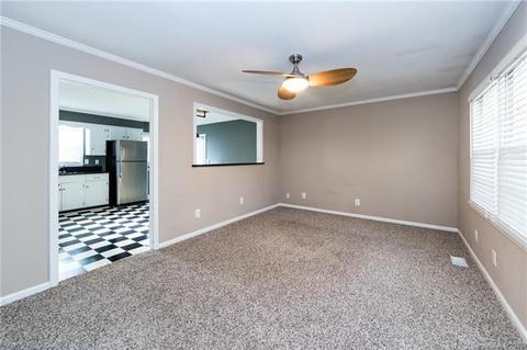 216 E Poplar St, Stanley, NC 28164 photo 5