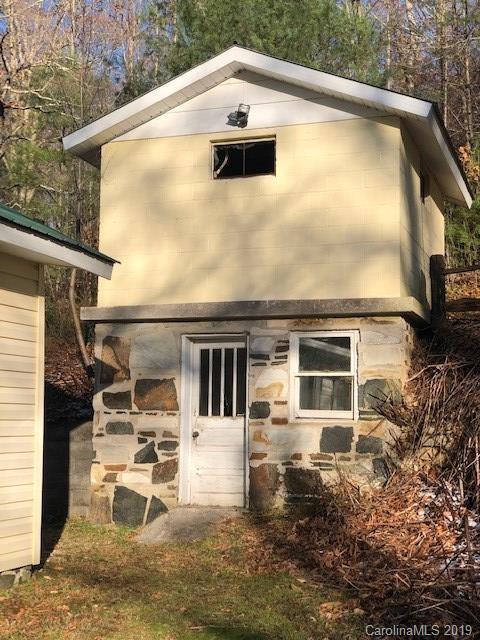92 Cliff Buchanan Rd, Spruce Pine, NC 28777 photo 3