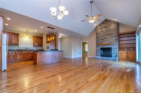 170 Towhee Trl, Tryon, NC 28782 photo 7