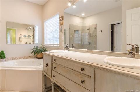 114 Lake Davidson Cir, Davidson, NC 28036 photo 13
