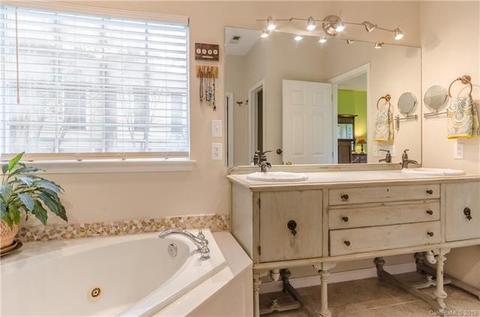 114 Lake Davidson Cir, Davidson, NC 28036 photo 16