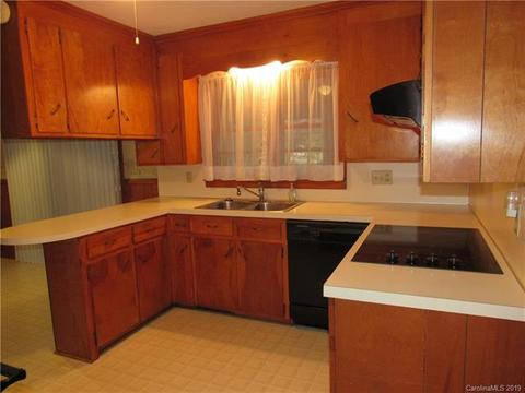 910 Oak Forest Dr, Monroe, NC 28112 photo 6