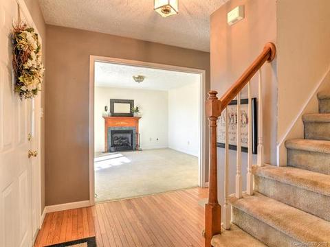 204 Hunter Knl, Marshall, NC 28753 photo 13