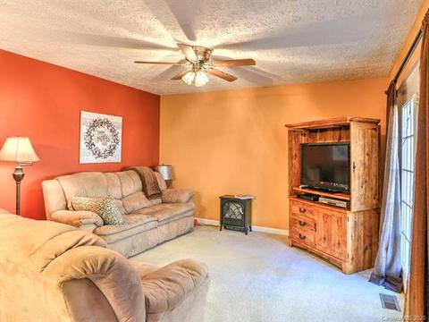 204 Hunter Knl, Marshall, NC 28753 photo 16