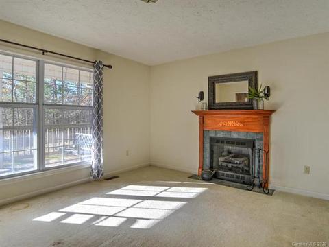 204 Hunter Knl, Marshall, NC 28753 photo 14