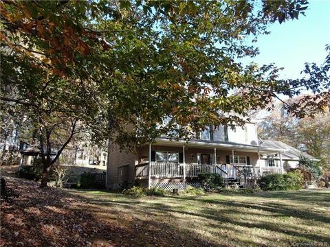 204 Hunter Knl, Marshall, NC 28753 photo 3