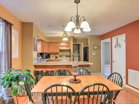 204 Hunter Knl, Marshall, NC 28753 photo 18