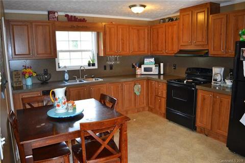 3405 Lytle Dr, Morganton, NC 28655 photo 8
