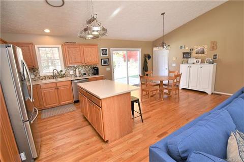 3980 Henry Dellinger Rd, Maiden, NC 28650 photo 11