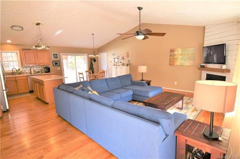 3980 Henry Dellinger Rd, Maiden, NC 28650 photo 5