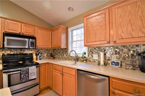 3980 Henry Dellinger Rd, Maiden, NC 28650 photo 10