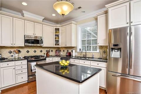 17131 Lake Path Dr, Cornelius, NC 28031 photo 4