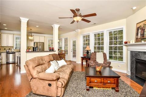 17131 Lake Path Dr, Cornelius, NC 28031 photo 9