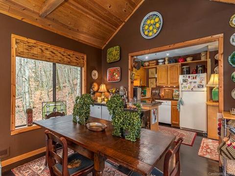 437 Bee Tree Ln, Mars Hill, NC 28754 photo 10