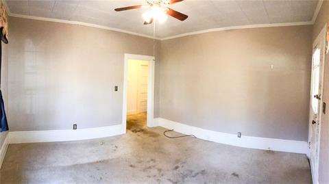 417 6th St SW, Conover, NC 28613 photo 3