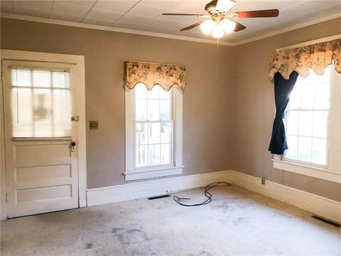417 6th St SW, Conover, NC 28613 photo 4