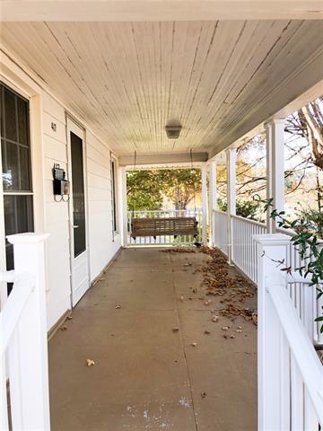 417 6th St SW, Conover, NC 28613 photo 1