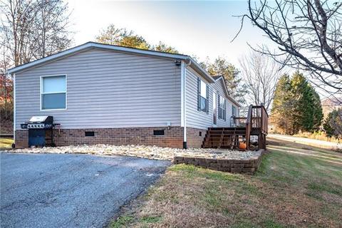 7206 Pyramid Dr, Hickory, NC 28602 photo 6