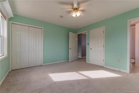 38 Pleasant Ct, Flat Rock, NC 28731 photo 11