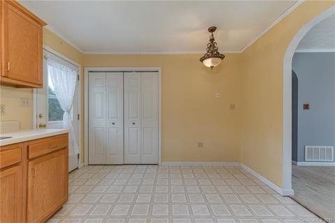 38 Pleasant Ct, Flat Rock, NC 28731 photo 8