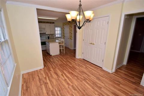 926 E John St, Matthews, NC 28105 photo 11