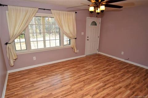 926 E John St, Matthews, NC 28105 photo 6
