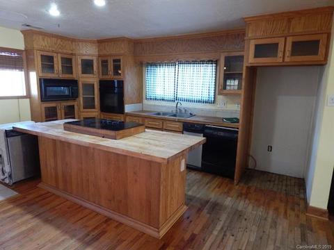 217 Durham Rd, Clyde, NC 28721 photo 4