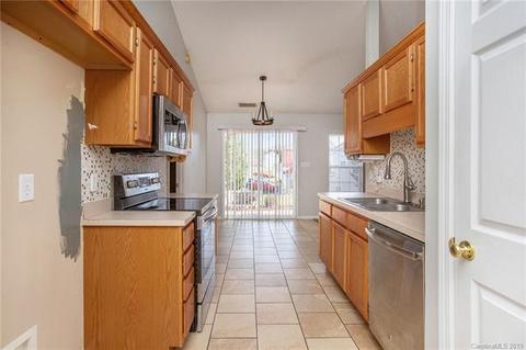 101 Silverleaf Rd, Mount Holly, NC 28120 photo 3