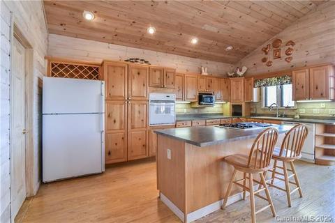 610 Grouse Thicket Rd, Mars Hill, NC 28754 photo 16